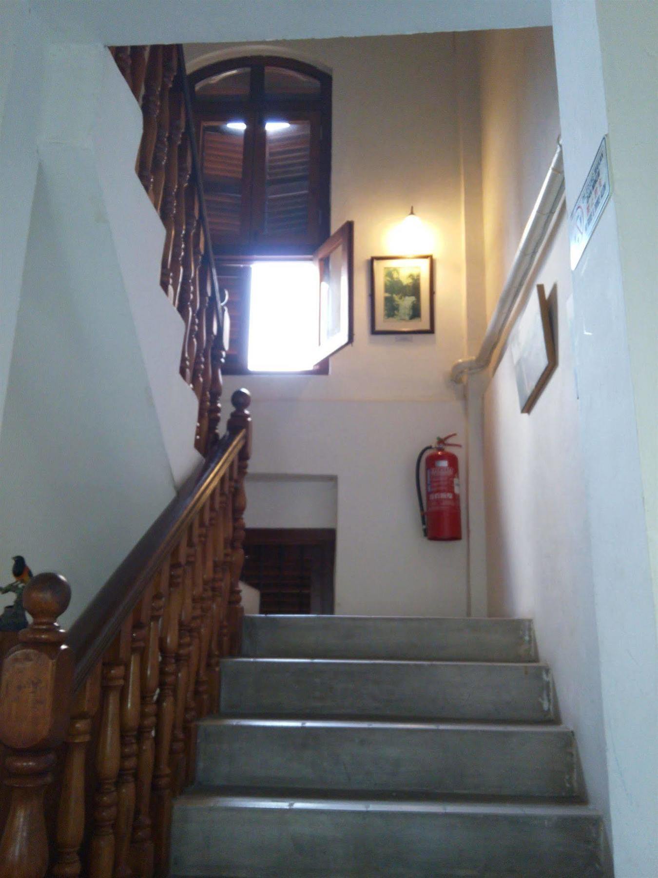 Hutton Lodge George Town Exterior foto